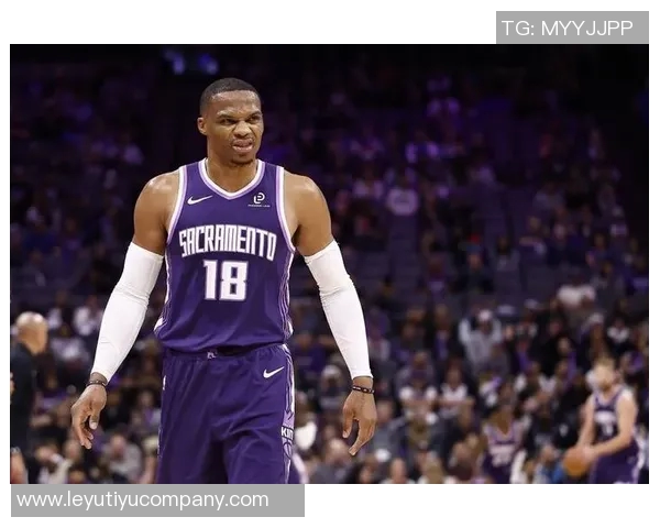 余华分析威少现状与库里关系若无库里威少仍可赚五千万