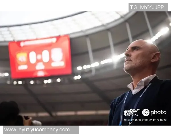 朱艺点评穆斯卡特教练成功之道高压进攻与灵活性不足的对比分析