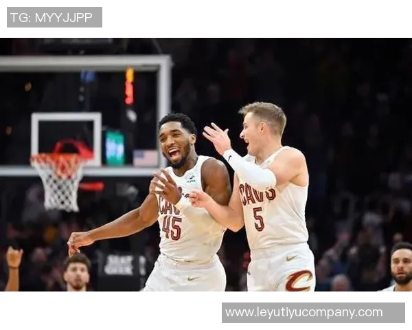 梅里尔骑士生涯替补三分命中271记超越科沃尔跻身队史第五