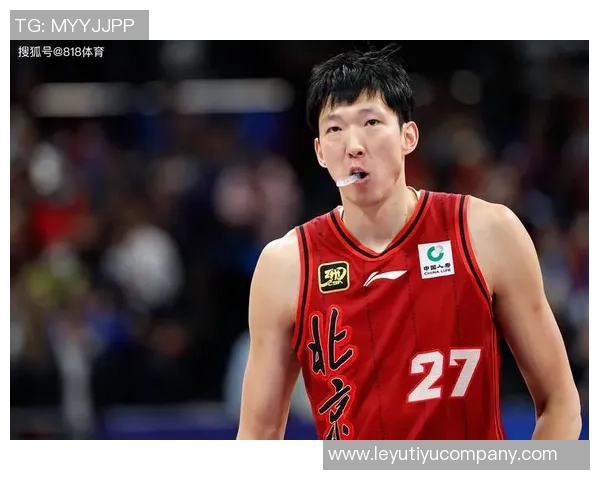 周琦半场表现惊艳7分钟内高效拿下9分2板1断展现实力